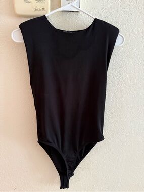 Zara Black Sleeveless Bodysuit with Shoulder Pads